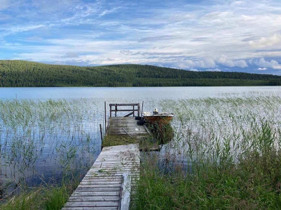 Lakeside Wilderness Cabin Jokkmokk Buitenkant foto